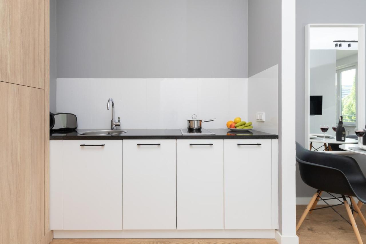 Slawinska Apartment Warsaw Wola By Noclegi Renters Exterior foto